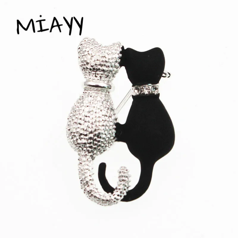 Fashion Animal Cute Little Cat Crystal Brooch Black White Enamel Cats Lovers Brooch Pins Exquisite Sweet Two Little Cats Brooch
Fashion Animal Cute Little Cat Crystal Brooch Black White Enamel Cats Lovers Brooch Pins Exquisite Sweet Two Little Cats Brooch