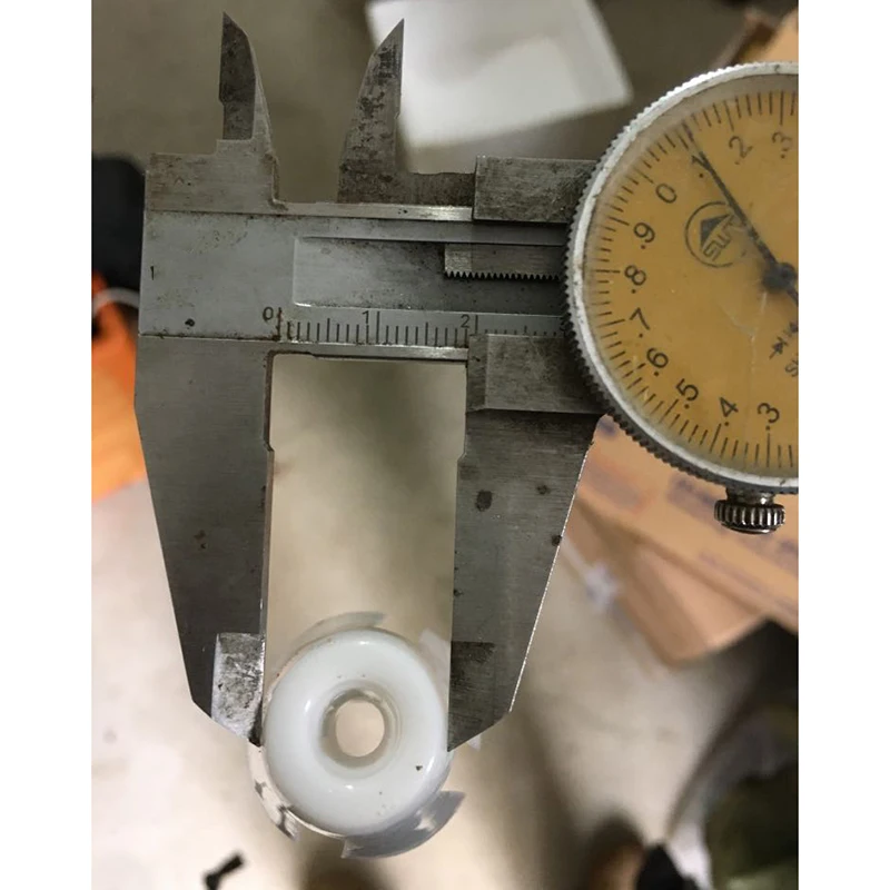 Nähmaschine Gewinde Kegel Halter für 644D 744D Overlocker Serger Zubehör