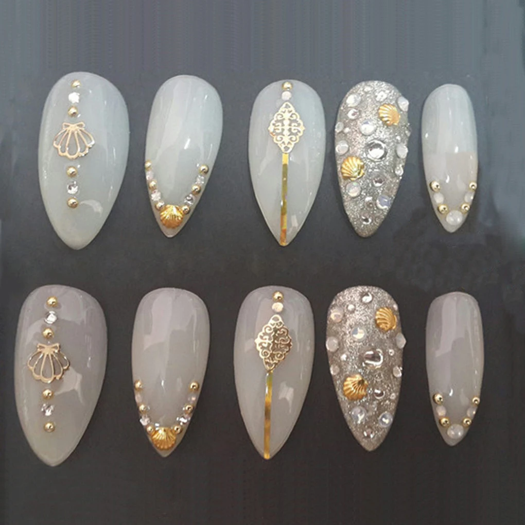 Girls Women 600pcs/Set White Natural Full Cover UV Gel False Nail Manicure DIY Art Salon Fake Stickers Manicure Tools
Girls Women 600pcs/Set White Natural Full Cover UV Gel False Nail Manicure DIY Art Salon Fake Stickers Manicure Tools
