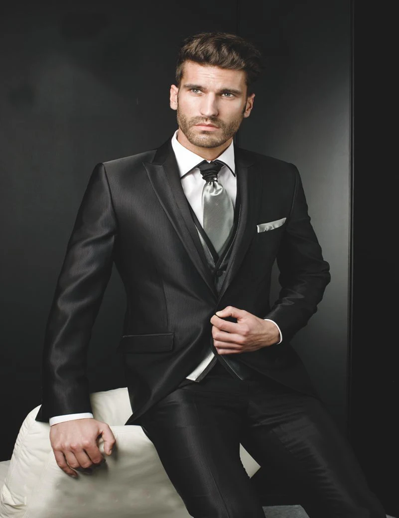 New Arrival 2019 Slim Fit Black Arabic Handsome Wedding Ceremony suit Groom Tuxedos Groomsman(Jacket+Pants+vest+ tie)
New Arrival 2019 Slim Fit Black Arabic Handsome Wedding Ceremony suit Groom Tuxedos Groomsman(Jacket+Pants+vest+ tie)