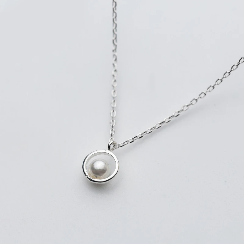 MloveAcc Solid 100% 925 Sterling Silver Round Circle Pearl Pendant Necklace for Women Sterling Silver Jewelry
MloveAcc Solid 100% 925 Sterling Silver Round Circle Pearl Pendant Necklace for Women Sterling Silver Jewelry