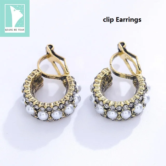 2019 vintage clip earrings without piercing for women no hole half circle rhinestone and pearl earrings
2019 vintage clip earrings without piercing for women no hole half circle rhinestone and pearl earrings