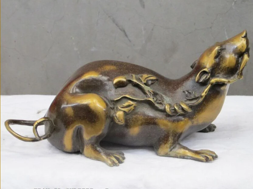 JP S0260 12"China Chinese Bronze gilt sculpture Smart mice mouse bite tree branch statue
JP S0260 12"China Chinese Bronze gilt sculpture Smart mice mouse bite tree branch statue