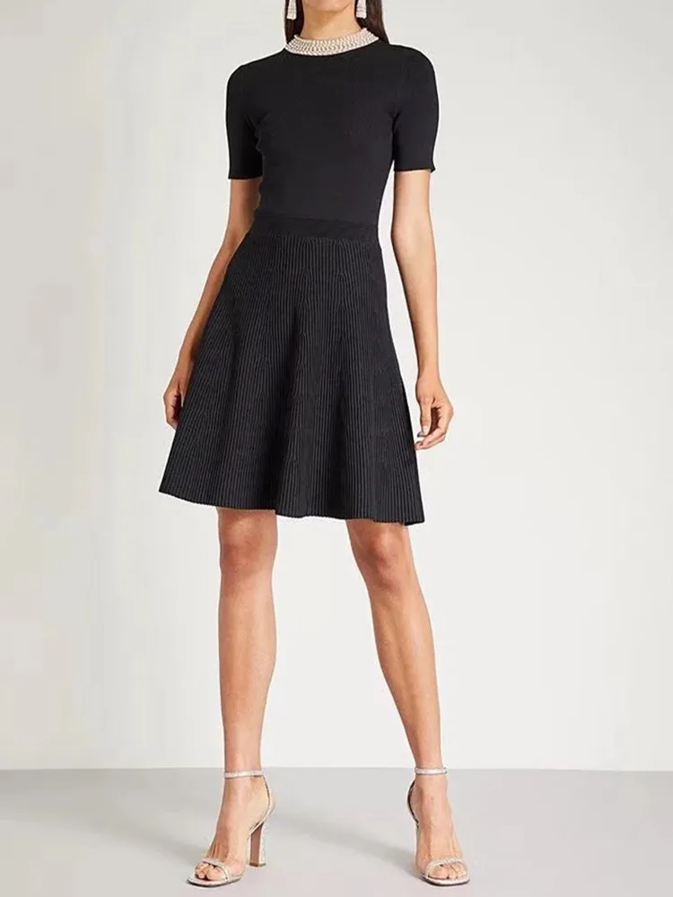 Women Mini Dress short-sleeved Slim Half-length Collar beaded knitted dress Spring and summer 2019 new short dresses casual
Women Mini Dress short-sleeved Slim Half-length Collar beaded knitted dress Spring and summer 2019 new short dresses casual