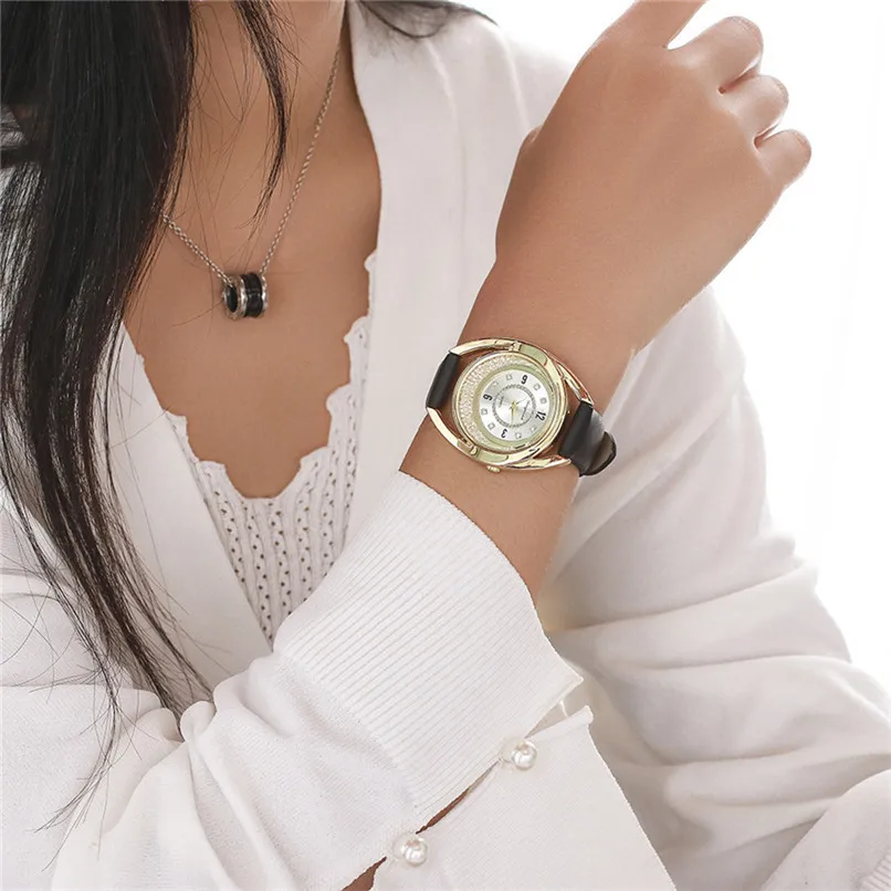 Женские часы из искусственной кожи аналоговые кварцевые наручные со стразами