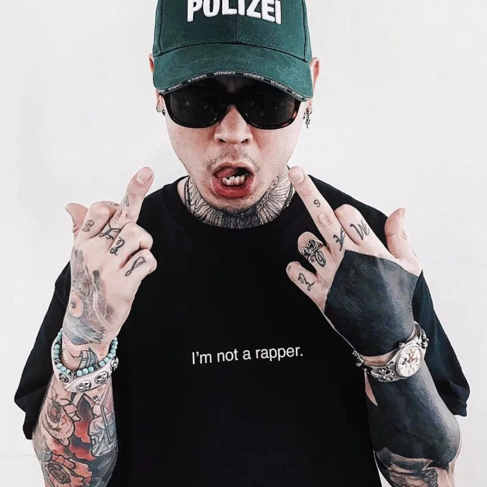2018 Summer Hip Hop Tops Fuck Art Make Tees Need Money Not Friends T shirt pablo was not here Cotton short sleeved Men Women
2018 Summer Hip Hop Tops Fuck Art Make Tees Need Money Not Friends T shirt pablo was not here Cotton short sleeved Men Women