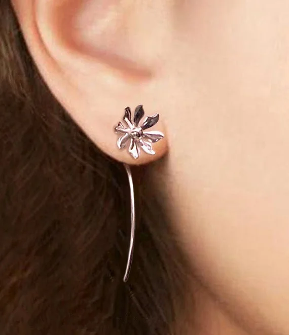 Women Silver Cute Small Wild Daisy Threader Earring Flower Dangle Stud Earrings with Long Stems Unique Handmade Wedding Jewelry
Women Silver Cute Small Wild Daisy Threader Earring Flower Dangle Stud Earrings with Long Stems Unique Handmade Wedding Jewelry