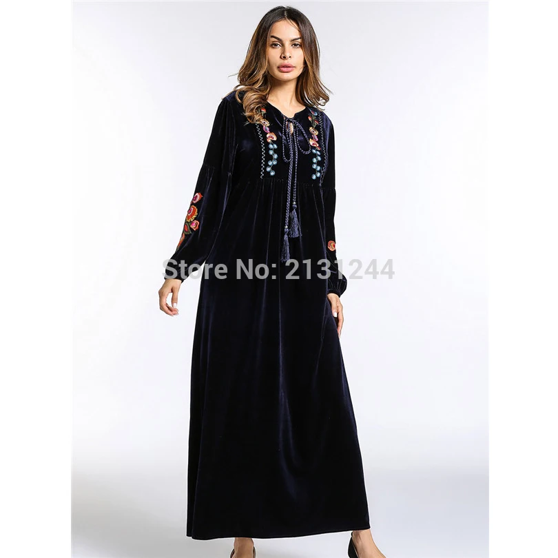 Muslim women long sleeves velvet embroidery Dubai Dress maxi abaya jalabiya islamic women clothing robe kaftan Moroccan
Muslim women long sleeves velvet embroidery Dubai Dress maxi abaya jalabiya islamic women clothing robe kaftan Moroccan