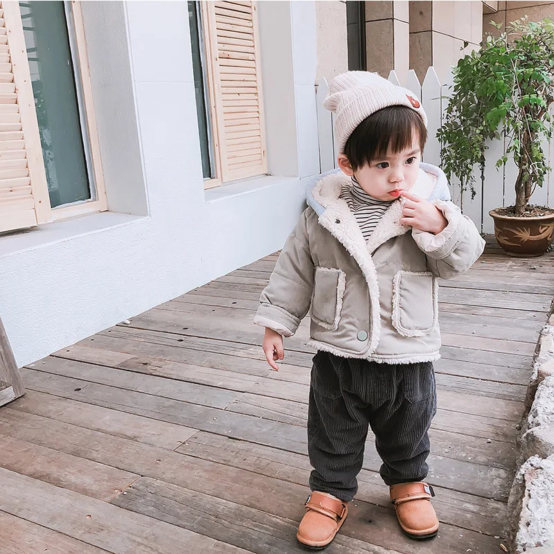 2018 Winter baby boys girls berber Fleece thicken hooded coats 0-4 years kids quilted warm fashion clothes infant kids clothes
2018 Winter baby boys girls berber Fleece thicken hooded coats 0-4 years kids quilted warm fashion clothes infant kids clothes
