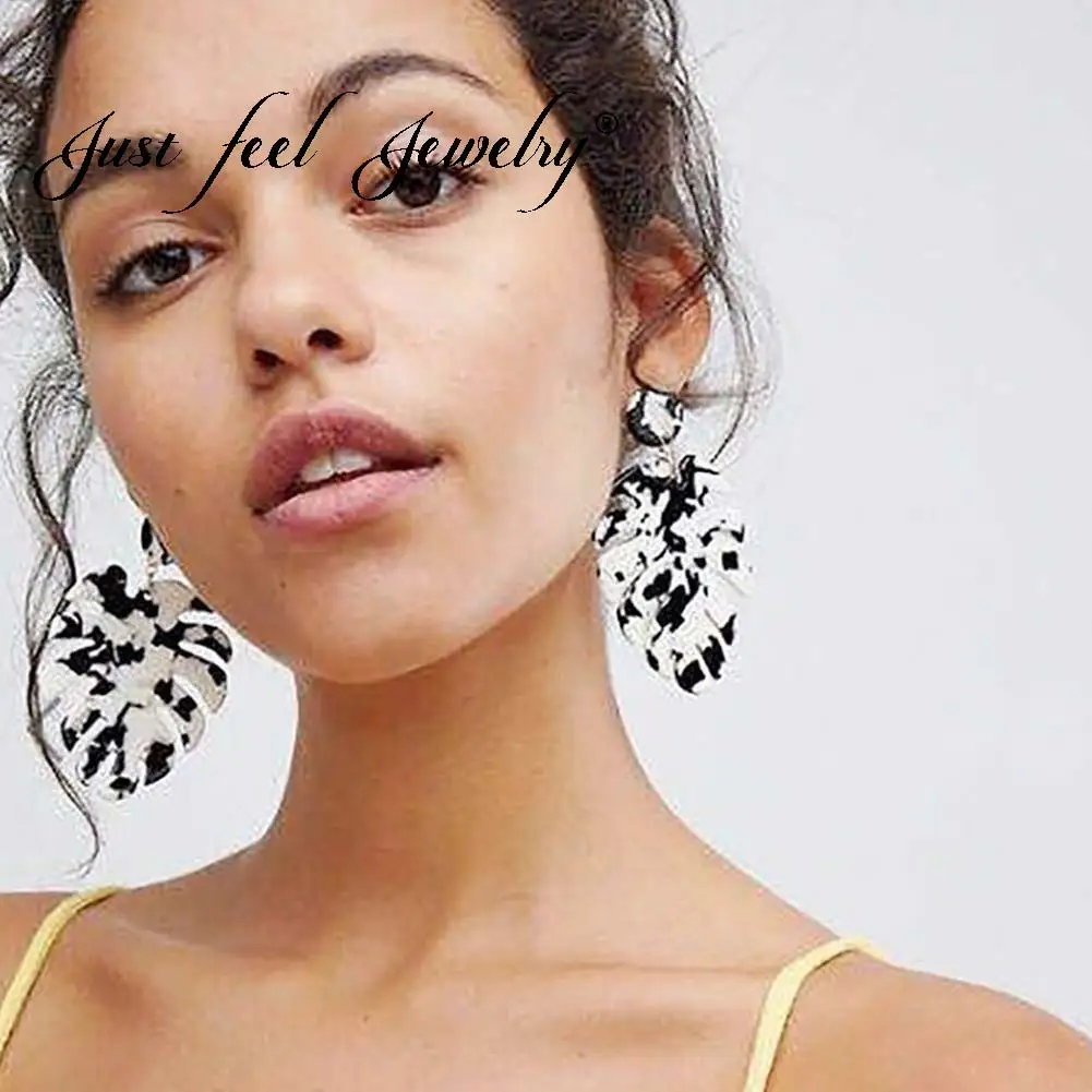 JUST FEEL Acrylic Boho Leaf Dangle Earrings 2018 Candy Color Girls Jewelry For Women Fashion Korean Resin Statement Drop Earring
JUST FEEL Acrylic Boho Leaf Dangle Earrings 2018 Candy Color Girls Jewelry For Women Fashion Korean Resin Statement Drop Earring