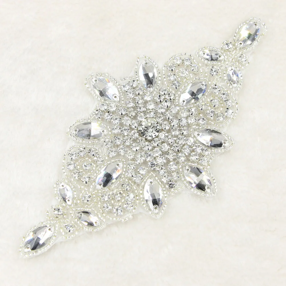 1Pc Beautiful Silver Clear Rhinestone Appliqued Lace Trim R2812 Clearance Selling !!
1Pc Beautiful Silver Clear Rhinestone Appliqued Lace Trim R2812 Clearance Selling !!