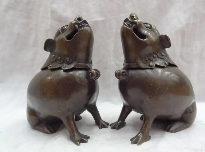 S02661 Chinese Bronze Wealth Unicorn Mouse Head Statue PiXiu Incense Burner Censer Pair
S02661 Chinese Bronze Wealth Unicorn Mouse Head Statue PiXiu Incense Burner Censer Pair