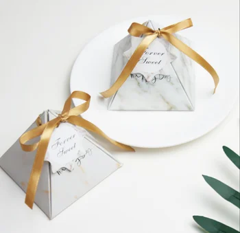 100 X Creative Marble Triangular Pyramid Wedding Favors Candy Boxes Bomboniera Giveaways Box Party Gift Box With Ribbons & Tags
100 X Creative Marble Triangular Pyramid Wedding Favors Candy Boxes Bomboniera Giveaways Box Party Gift Box With Ribbons & Tags