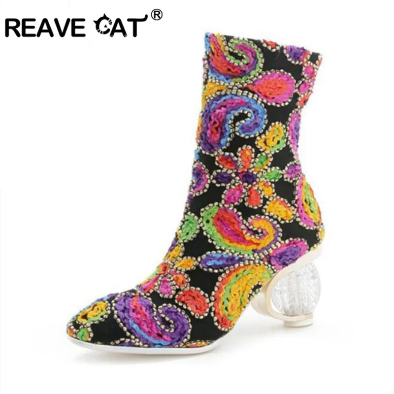 REAVE CAT designed Floral Short strecthed booties Transparent Clear Strange high heels woman mid-calf boots lady bridal shoes
REAVE CAT designed Floral Short strecthed booties Transparent Clear Strange high heels woman mid-calf boots lady bridal shoes