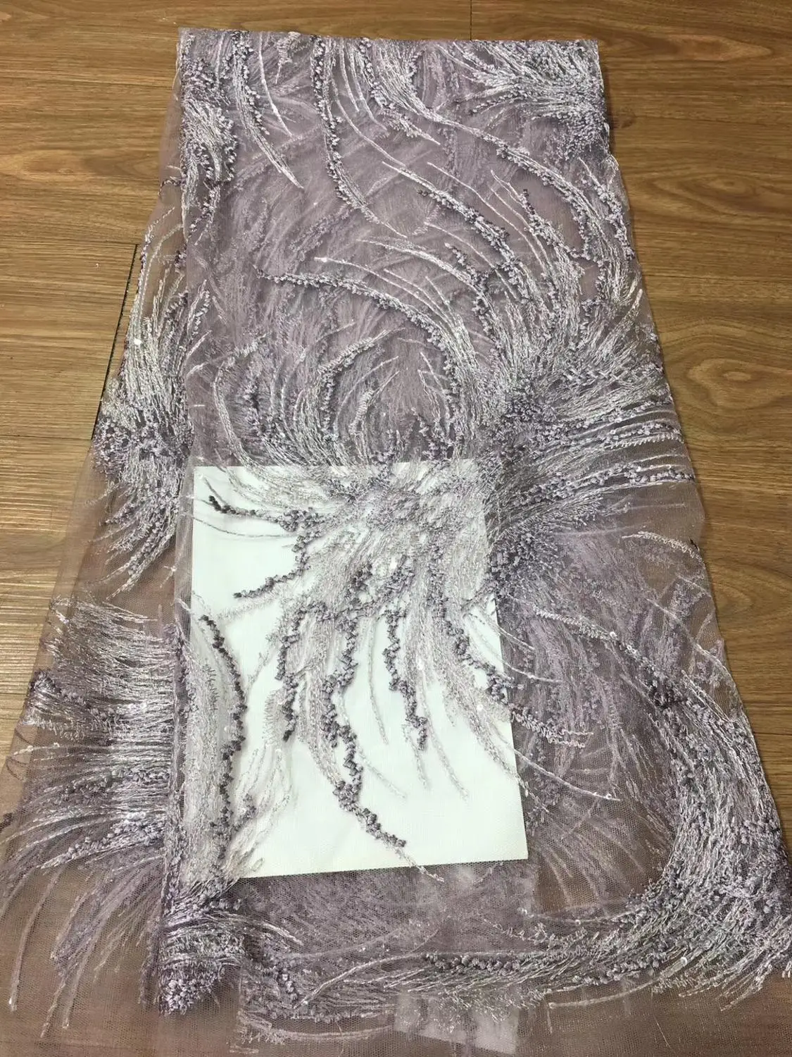 2019 High Quality Embroidered Tulle Lace Material African Lace Fabric Wedding Decoration SU-J06105
2019 High Quality Embroidered Tulle Lace Material African Lace Fabric Wedding Decoration SU-J06105