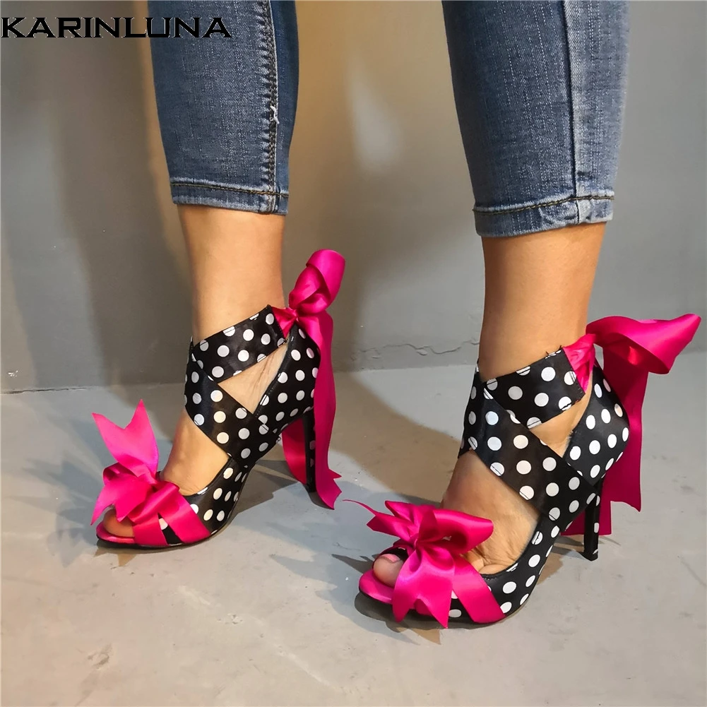 Karinluna Brand Design Polka Dot Riband Bow Big Size 47 Sexy Party Women Shoes 2019 Summer High Heels Shoes Woman Sandals
Karinluna Brand Design Polka Dot Riband Bow Big Size 47 Sexy Party Women Shoes 2019 Summer High Heels Shoes Woman Sandals