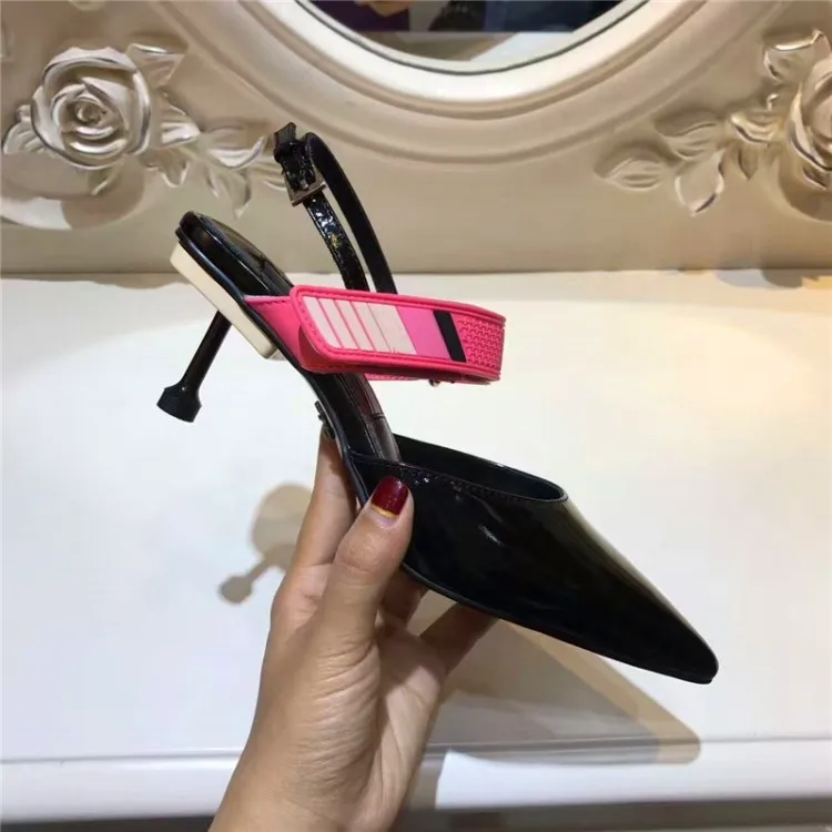 Plus Size 2018 New Spring Summer Pumps Shoes Woman Designer Hook & Loop Pointed Toe Med Heel Pumps Casual Tide Woman Pumps Shoes
Plus Size 2018 New Spring Summer Pumps Shoes Woman Designer Hook & Loop Pointed Toe Med Heel Pumps Casual Tide Woman Pumps Shoes