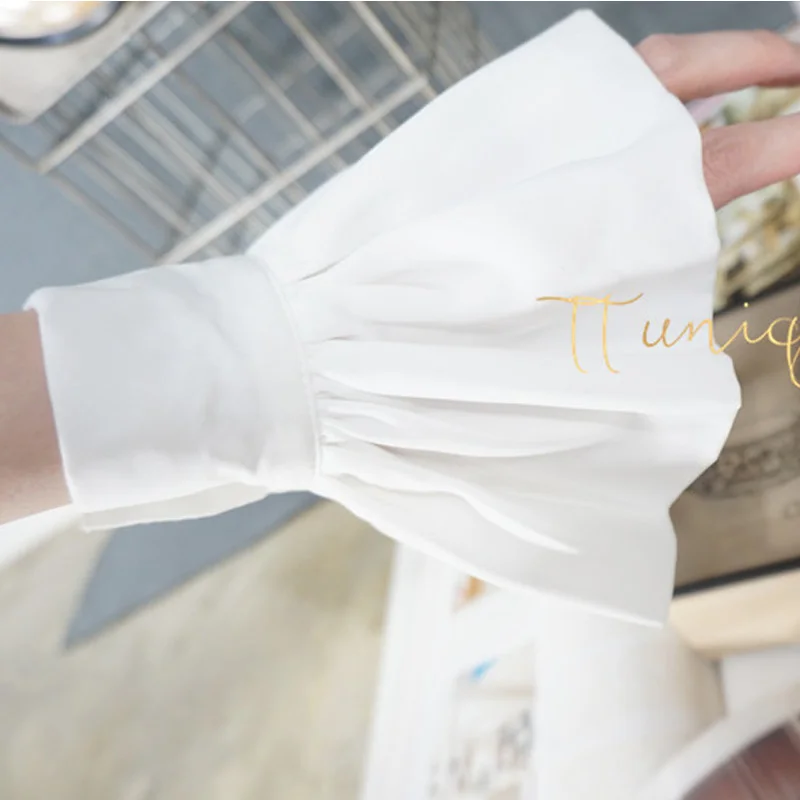 White chiffon bud with bow blue cotton mummy sleeves decorated False temperament Chiffon Crest Collar Lace silky gray organist
White chiffon bud with bow blue cotton mummy sleeves decorated False temperament Chiffon Crest Collar Lace silky gray organist