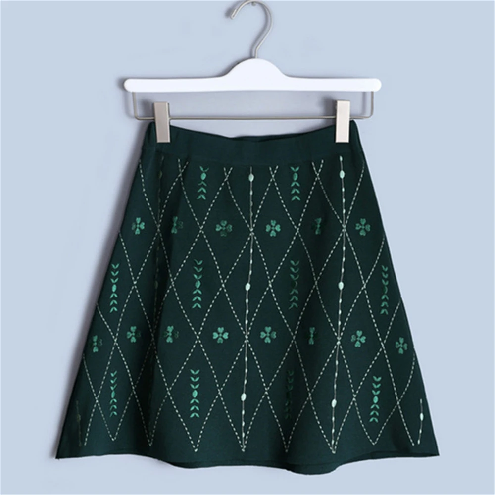 Tunjuefs High Waist Green Flower Embroidery Skirt Women Vintage Summer Lingge Bottom Knitted Skirt
Tunjuefs High Waist Green Flower Embroidery Skirt Women Vintage Summer Lingge Bottom Knitted Skirt
