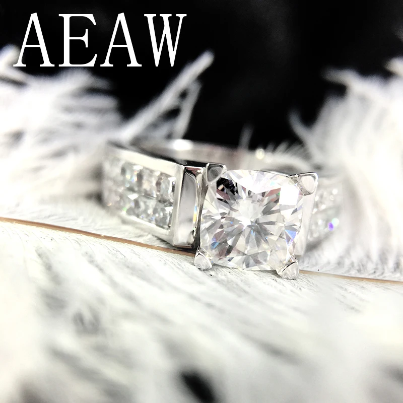 2 Carat 7.5mm Cushion Cut HI Color Princess Moissanite Engagement&Wedding Lab Diamond Ring Double Halo Ring in Silver Or 10K
2 Carat 7.5mm Cushion Cut HI Color Princess Moissanite Engagement&Wedding Lab Diamond Ring Double Halo Ring in Silver Or 10K