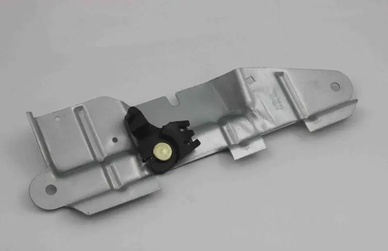 Apply to Old Bora Passat B5 Trunk Original assembly of motor support plate bracket for rear luggage locks
Apply to Old Bora Passat B5 Trunk Original assembly of motor support plate bracket for rear luggage locks
