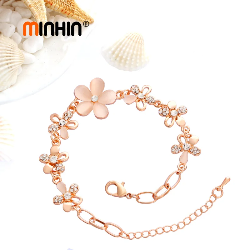 MINHIN Romantic Gold Charms Bracelet For Women Luxury Rhinestone Flower Delicate Wrist Jewelry Bracelet Femme
MINHIN Romantic Gold Charms Bracelet For Women Luxury Rhinestone Flower Delicate Wrist Jewelry Bracelet Femme