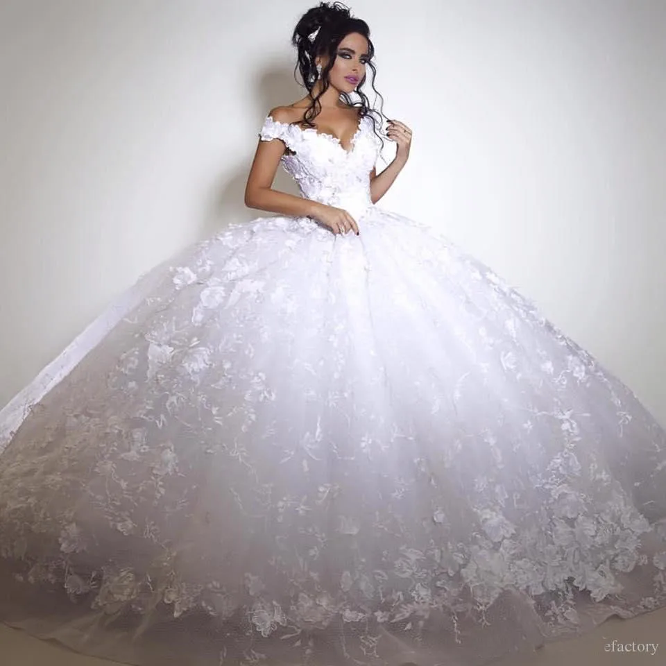 2K17 Sexy White Lace Wedding Dresses 2017 Ball Gown Ruffled V Neck Appliqued Bridal Party Celebrity Gowns Off the Shoulder
2K17 Sexy White Lace Wedding Dresses 2017 Ball Gown Ruffled V Neck Appliqued Bridal Party Celebrity Gowns Off the Shoulder