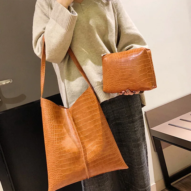Lammei 2PC/SET Leather Crocodile Pattern Versatile Shoulder Wallet Embossing Women Bags Genuine Leather Black bolso mujer
Lammei 2PC/SET Leather Crocodile Pattern Versatile Shoulder Wallet Embossing Women Bags Genuine Leather Black bolso mujer