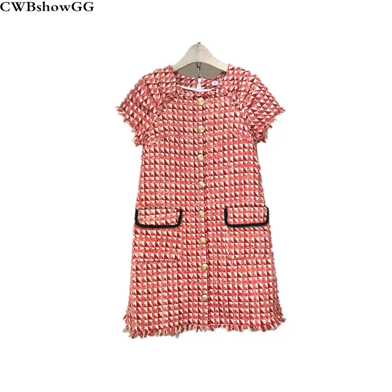 CWBshowGG Autumn and winter new women's ladies short-sleeved A-line dress loose waist tweed O-Neck plaid patchwork tassel dress
CWBshowGG Autumn and winter new women's ladies short-sleeved A-line dress loose waist tweed O-Neck plaid patchwork tassel dress