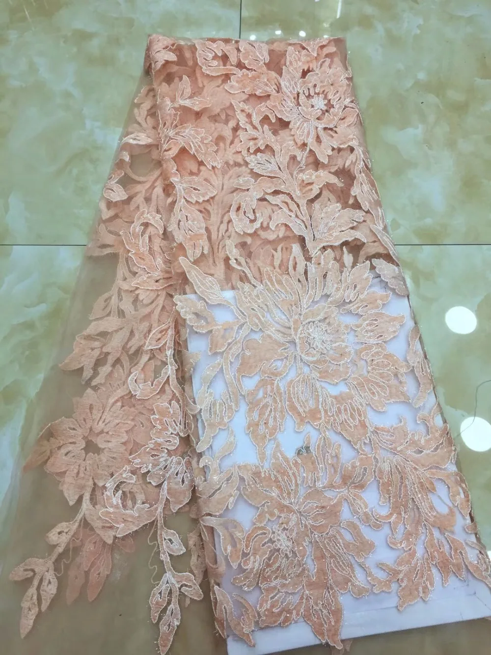 Tulle French Lace Fabric Embroidered African Women French Lace Fabric Latest Nigerian Embroidered French Lace With paillette
Tulle French Lace Fabric Embroidered African Women French Lace Fabric Latest Nigerian Embroidered French Lace With paillette