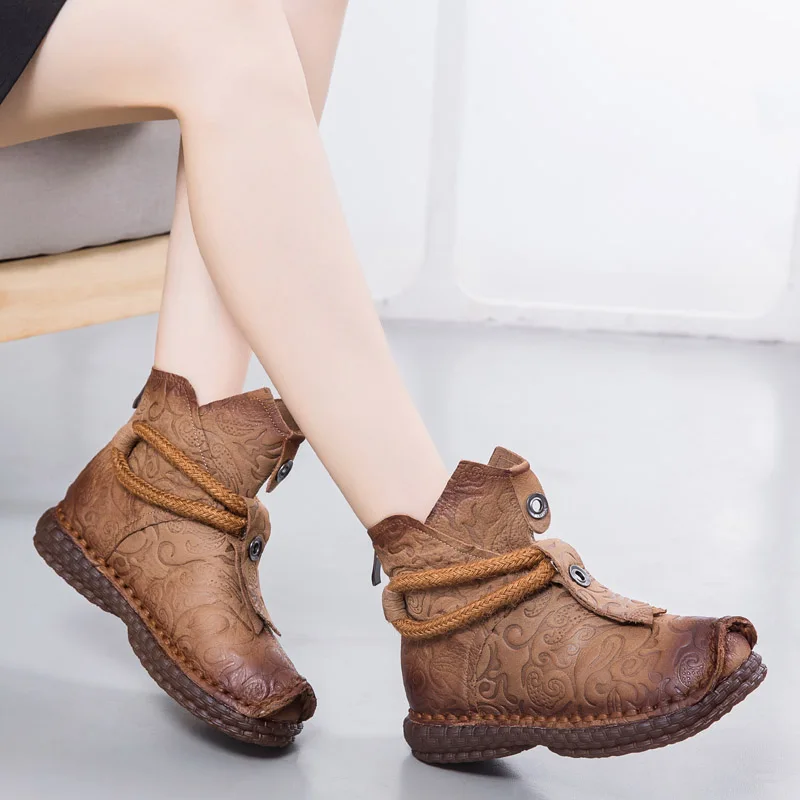 high quality women 2018 autumn winter genuine leather low heel shoes female handmade flower short motocycle boots botas WA7672
high quality women 2018 autumn winter genuine leather low heel shoes female handmade flower short motocycle boots botas WA7672