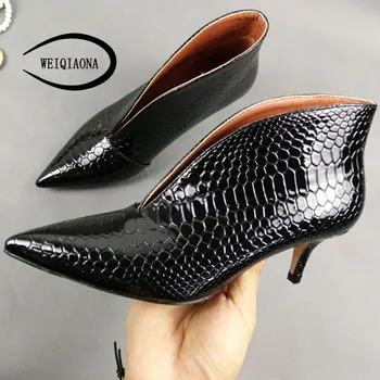 WEIQIAONA 2020 New Women for Shoes Casual Pumps Short Boots Sexy High Heels Pointed V-mouths Ladies Dress shoes OL Daily Shoes
WEIQIAONA 2020 New Women for Shoes Casual Pumps Short Boots Sexy High Heels Pointed V-mouths Ladies Dress shoes OL Daily Shoes