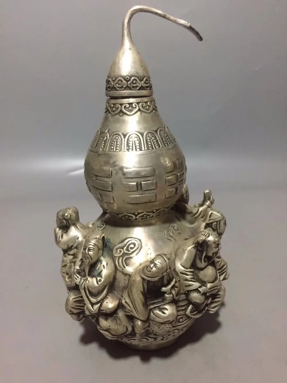 Art Collection tibet silver handmade 8 immortals bottle statue,Home Feng shui /office desk decoration Metal Gourd sculpture
Art Collection tibet silver handmade 8 immortals bottle statue,Home Feng shui /office desk decoration Metal Gourd sculpture