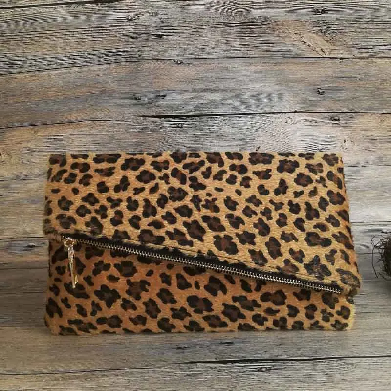 29*17cm Short-Fur Leopard Evening Bag Wholesale Blanks Cheetah Foldover Handbag Bridesmaid Gift Clutch DOM106
29*17cm Short-Fur Leopard Evening Bag Wholesale Blanks Cheetah Foldover Handbag Bridesmaid Gift Clutch DOM106