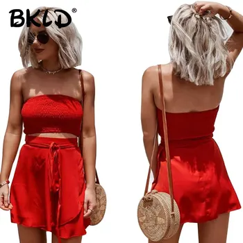 BKLD 2018 New Women 2 Pieces Set Ruched Strapless Crop Top And Skirt Sexy Women Red Sets Fashinable Summer Two Piece Skirt Set 
BKLD 2018 New Women 2 Pieces Set Ruched Strapless Crop Top And Skirt Sexy Women Red Sets Fashinable Summer Two Piece Skirt Set