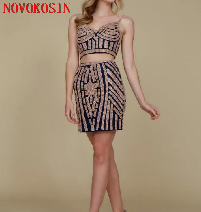 2019 New Arrival Women Short Cocktail Party Dress Spaghetti Strap Fashion Beaded Shiny Two Pieces Homecoming Dresses
2019 New Arrival Women Short Cocktail Party Dress Spaghetti Strap Fashion Beaded Shiny Two Pieces Homecoming Dresses
