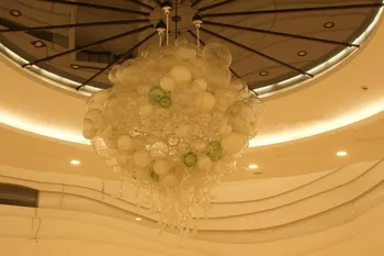 Contemporary Type Topdesign Hanging Decoration Hand Blown Murano Glass Chandelier
Contemporary Type Topdesign Hanging Decoration Hand Blown Murano Glass Chandelier