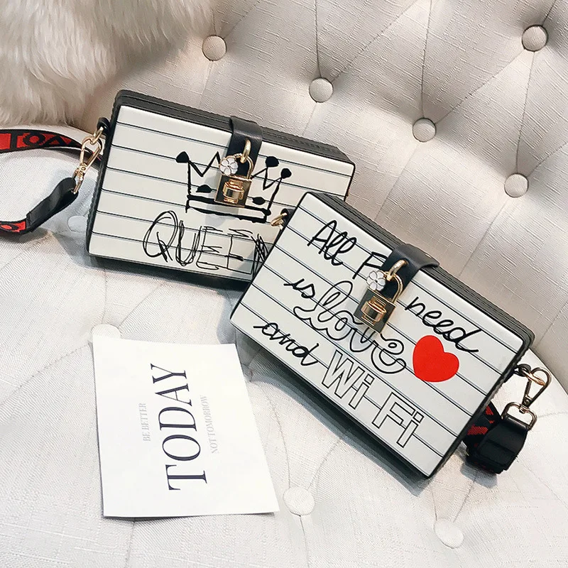 Famous brand LOVE box handbags mini Cube Brand original design crossbody bags for women messenger bags
Famous brand LOVE box handbags mini Cube Brand original design crossbody bags for women messenger bags