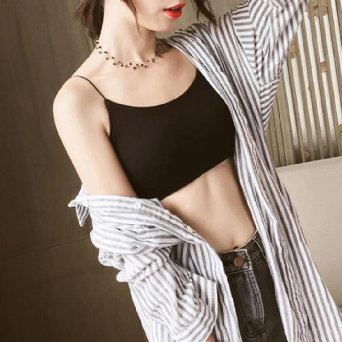 Simple Design Solid Cotton Soft Sexy Women Bra Tops Sexy Seamless Bras Female Lingerie Concise Style Bra
Simple Design Solid Cotton Soft Sexy Women Bra Tops Sexy Seamless Bras Female Lingerie Concise Style Bra