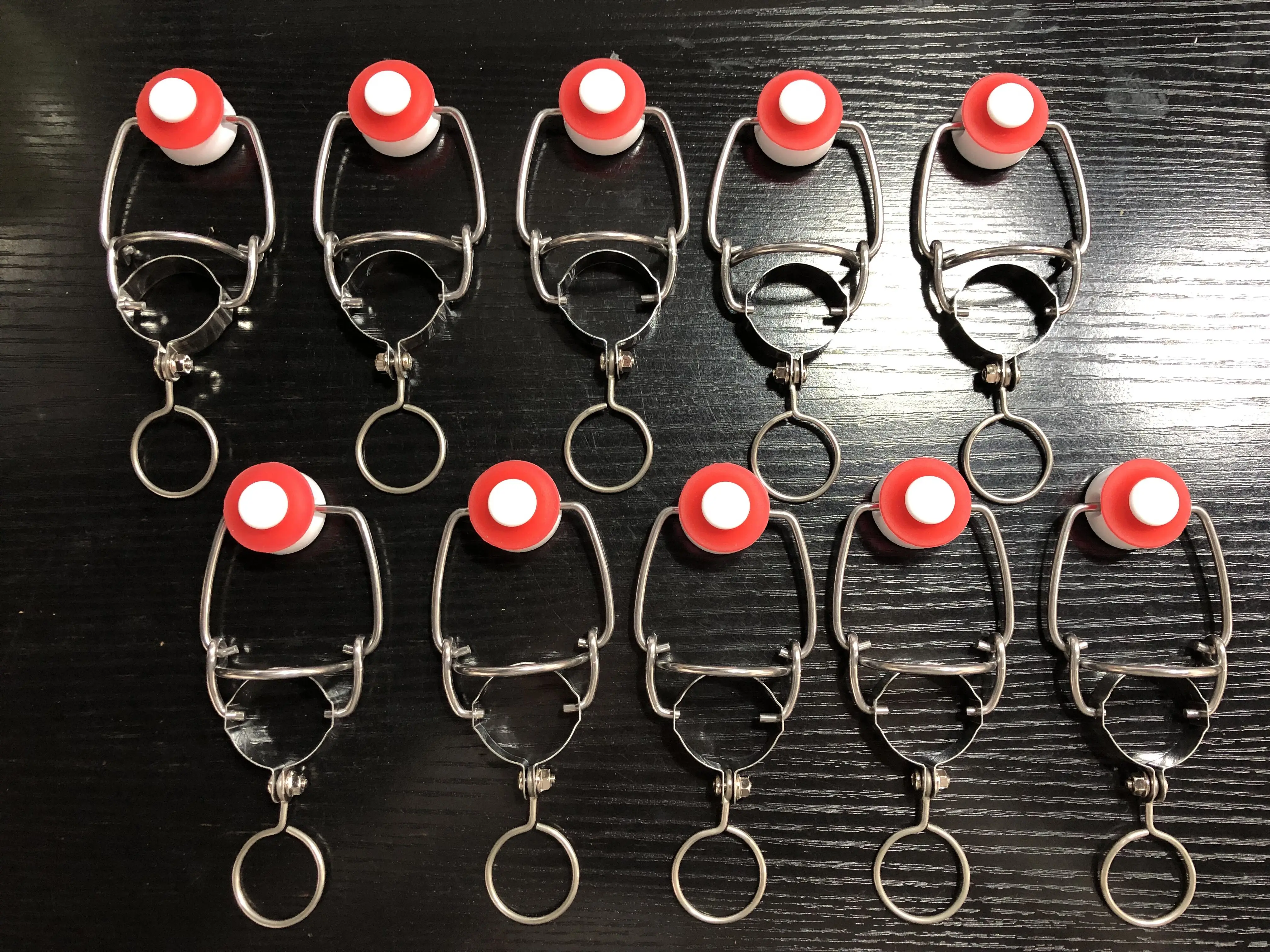 10pcs ABS Reusable Silicone Seal Swing Caps Flip Top Stoppers Home Brewing Wine Beer Bottle Stoppers Clamps
10pcs ABS Reusable Silicone Seal Swing Caps Flip Top Stoppers Home Brewing Wine Beer Bottle Stoppers Clamps
