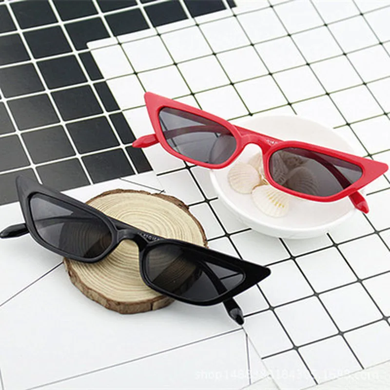 2019 Fashion Men Women Vintage Cat Eye Sunglasses Retro Small Frame UV400 Eyewear Fashion for driver Luxury Brand Designer
2019 Fashion Men Women Vintage Cat Eye Sunglasses Retro Small Frame UV400 Eyewear Fashion for driver Luxury Brand Designer