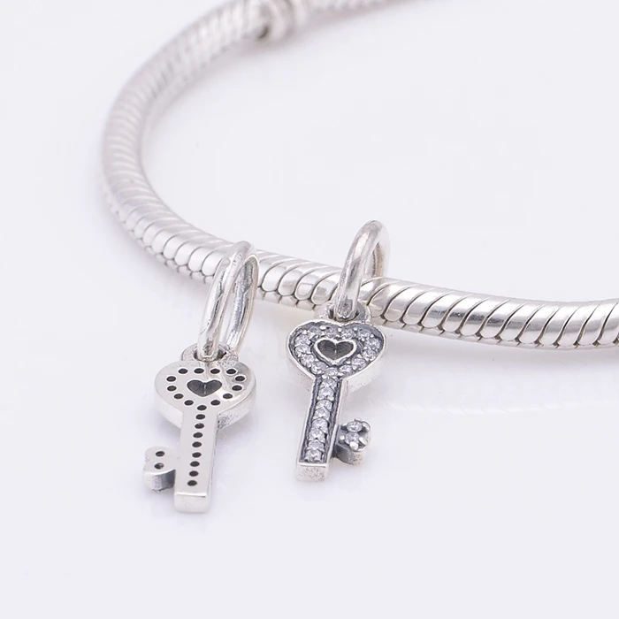Original 100% 925 Sterling Silver Charms Key silver dangle with clear Cz beads Fits for Pandora Bracelets Valentine's Day
Original 100% 925 Sterling Silver Charms Key silver dangle with clear Cz beads Fits for Pandora Bracelets Valentine's Day