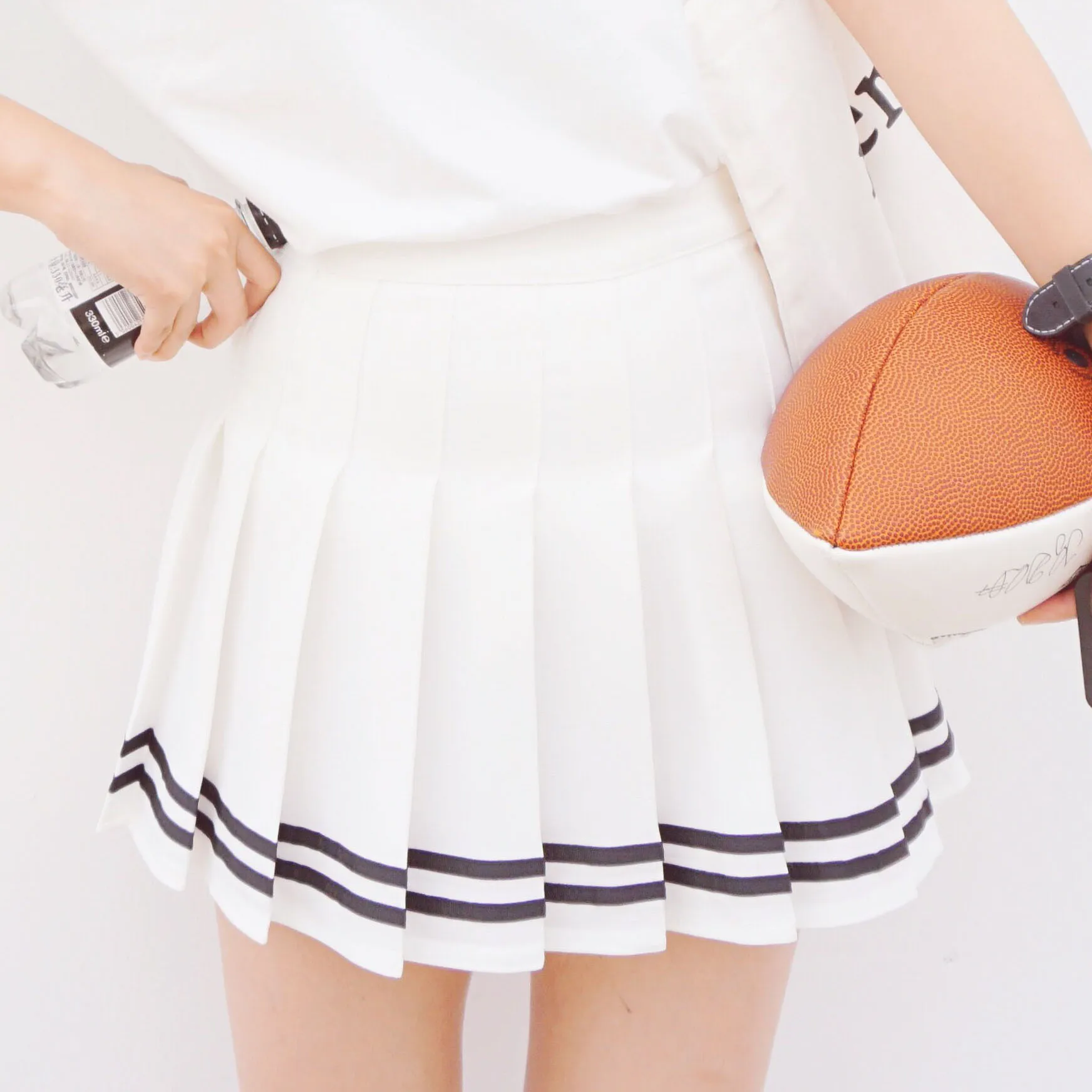 Harajuku Preppy Style Balck White High Waist Skirt Women Summer Korean Fashion Pleated Skirts Schoolgirl Streetwear Clothes
Harajuku Preppy Style Balck White High Waist Skirt Women Summer Korean Fashion Pleated Skirts Schoolgirl Streetwear Clothes