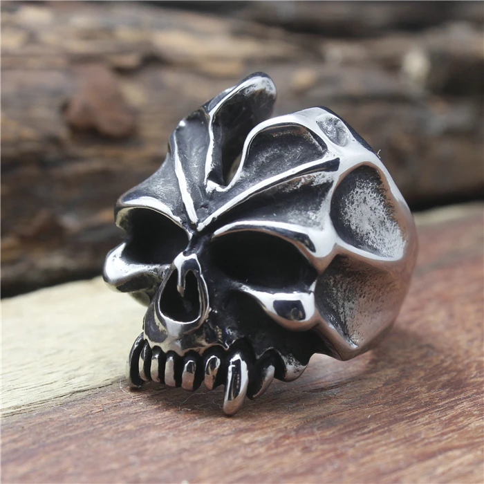 Top Quality Fashion Design 316L Stainless Steel New Cool Skull Ring Wholesale Price
Top Quality Fashion Design 316L Stainless Steel New Cool Skull Ring Wholesale Price