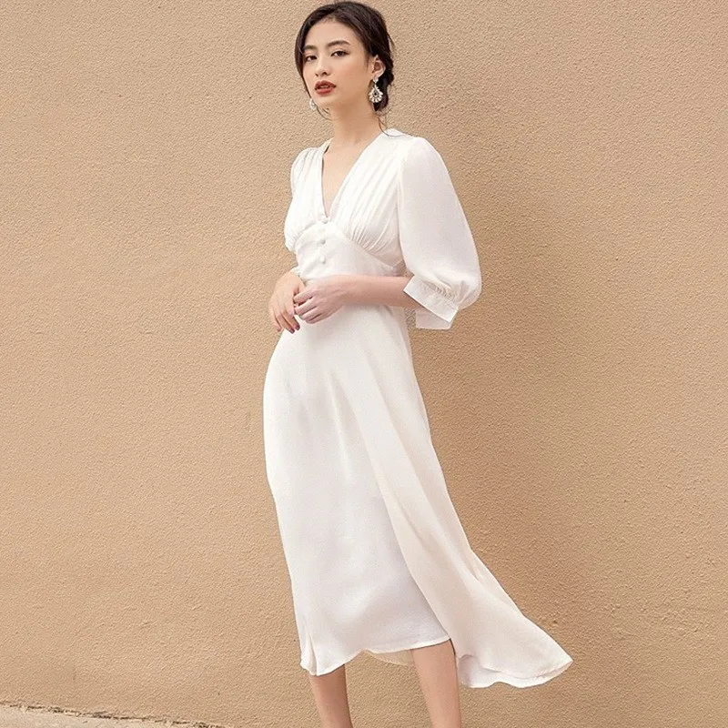 2019 New White Women Dress Summer Fashion Vintage Dress Sexy V Neck Half Sleeve High Waist A Line Midi Party Dress Robe Femme
2019 New White Women Dress Summer Fashion Vintage Dress Sexy V Neck Half Sleeve High Waist A Line Midi Party Dress Robe Femme
