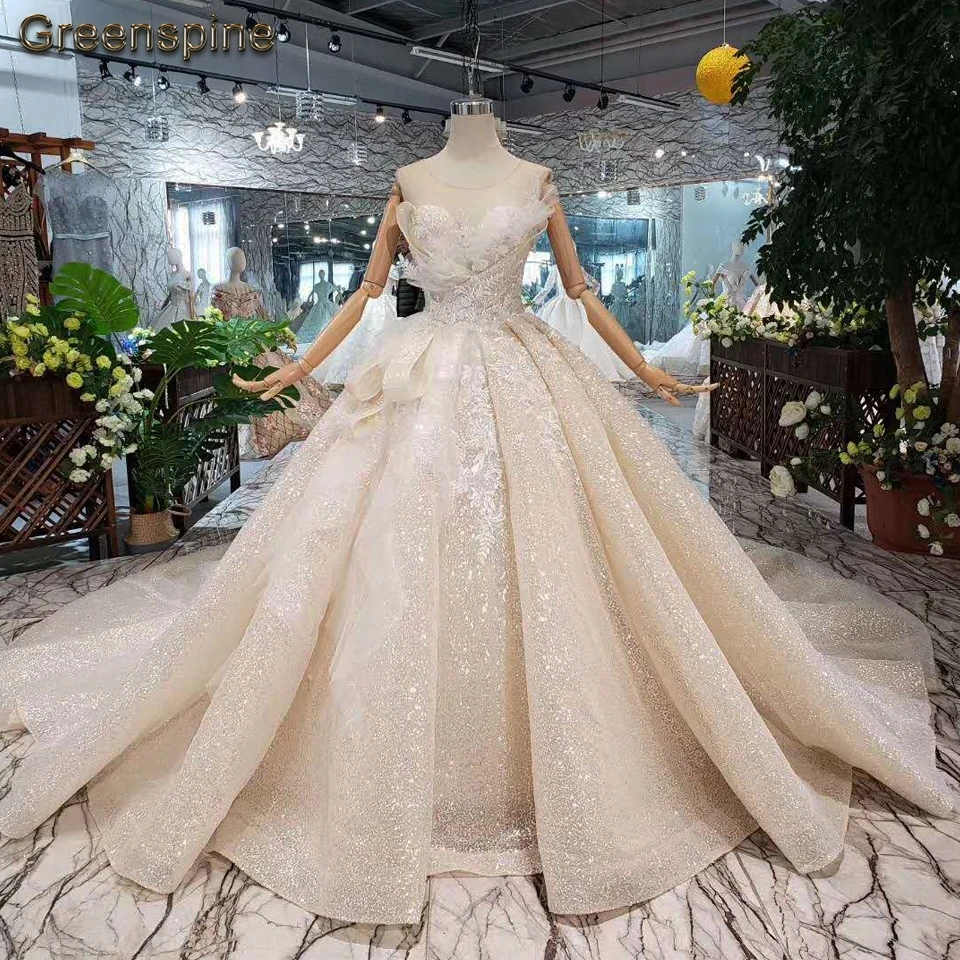 Greenspine Luxury Champagne Wedding Gown 2019 Meghan Markle Bling Bride Dresses Long Train Lace Up Princess Robe Wedding Dresses
Greenspine Luxury Champagne Wedding Gown 2019 Meghan Markle Bling Bride Dresses Long Train Lace Up Princess Robe Wedding Dresses