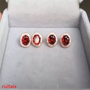 KJJEAXCMY fine jewelry 925 Pure silver inlaid with natural garnet female ear nail jewelry.
KJJEAXCMY fine jewelry 925 Pure silver inlaid with natural garnet female ear nail jewelry.
