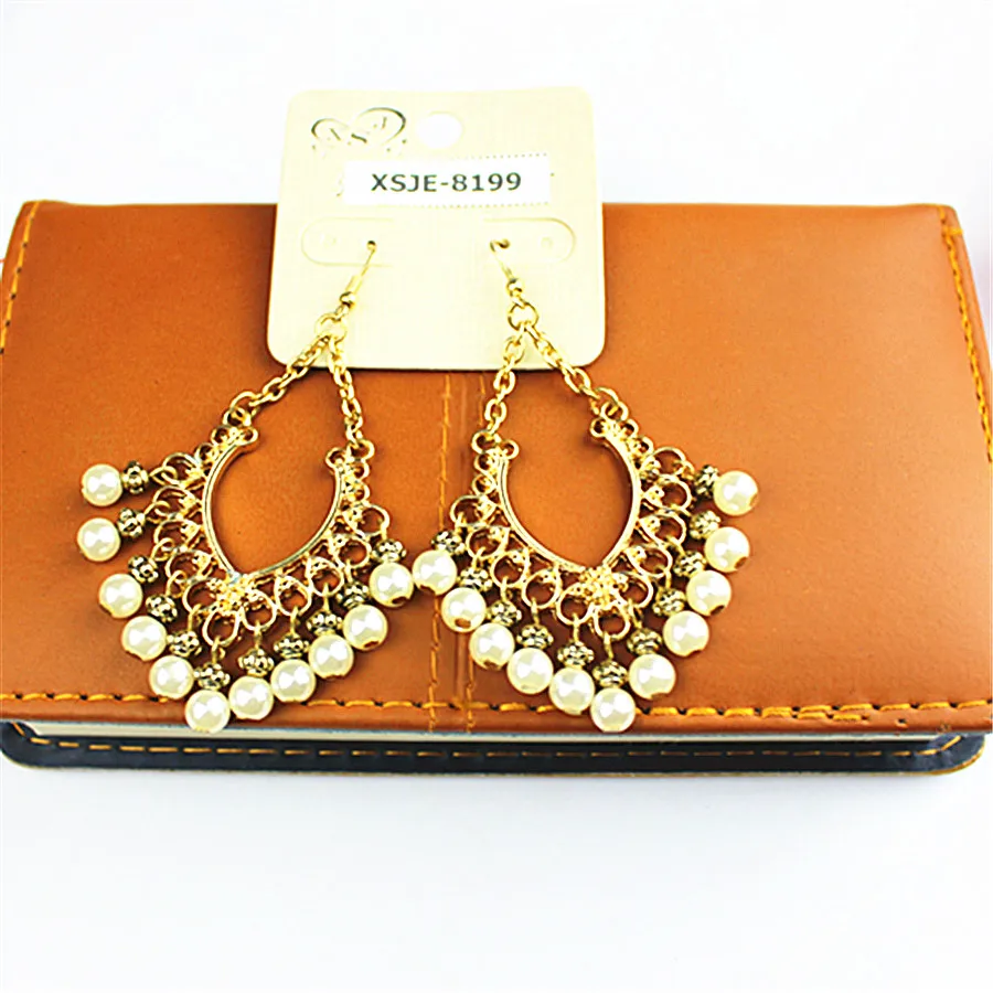 New fashion, gorgeous women jewelry factory, wholesale girl, birthday party, fringe, pearl pendant, earring, freight forwarding.
New fashion, gorgeous women jewelry factory, wholesale girl, birthday party, fringe, pearl pendant, earring, freight forwarding.