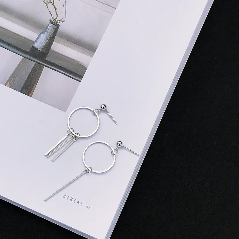 Simple Fashion Temperament Circle Long Strip Geometric Asymmetry Silver Plated Earrings for Women Handmade Creative Ear Line
Simple Fashion Temperament Circle Long Strip Geometric Asymmetry Silver Plated Earrings for Women Handmade Creative Ear Line