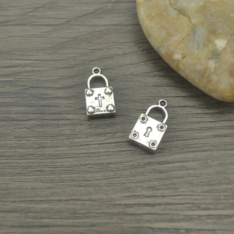 10pcs Charms metal Crosses lock,Antique Making pendant fit,Vintage Tibetan Silver,jewelry DIY bracelet necklace 20*11mm 4408A
10pcs Charms metal Crosses lock,Antique Making pendant fit,Vintage Tibetan Silver,jewelry DIY bracelet necklace 20*11mm 4408A